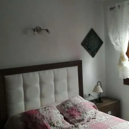 Puerto Del Carmen Sleeps 3 Wifi Apartament Puerto del Carmen (Lanzarote)